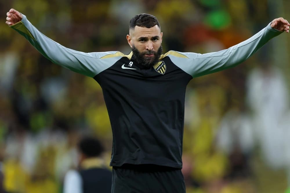 "مفاجأة الميركاتو".. بنزيما ينتقل من اتحاد جدة إلى الهلال