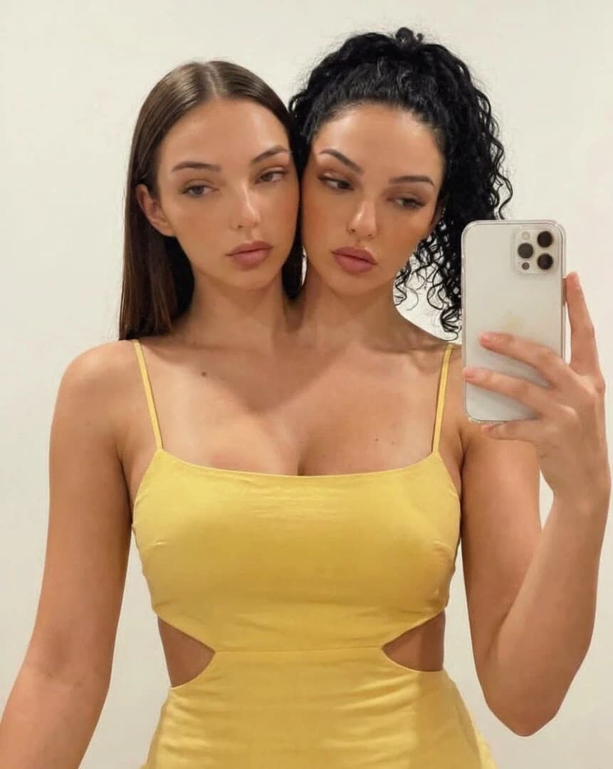 ظاهرة "فاليريا وكاميلا" تكتسح "إنستغرام"!