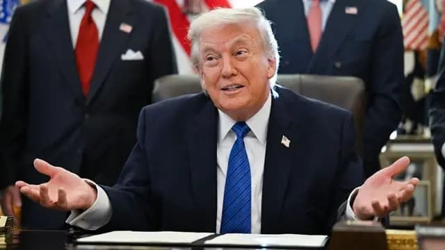 هل يتلاعب ترامب بأسعار الذهب العالمية؟ - مقال في الإندبندنت