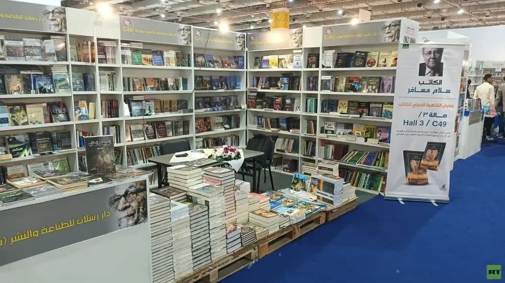 "التصدع".. خيمة القذافي والخطيئة الأولى