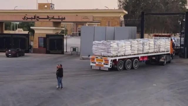 معبر رفح يُفتح للمرضى: أمل بالعلاج يرافقه خوف من العبور ومعاناة لا تنتهي